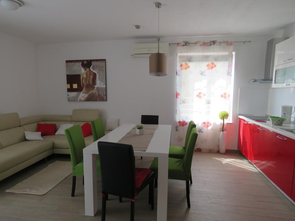 Apartments Villa Urbajs Orsera Camera foto