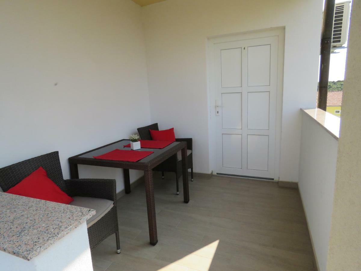 Apartments Villa Urbajs Orsera Esterno foto