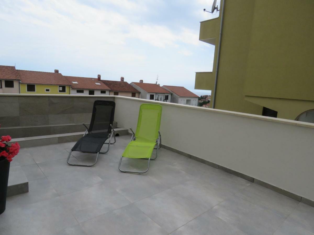 Apartments Villa Urbajs Orsera Esterno foto